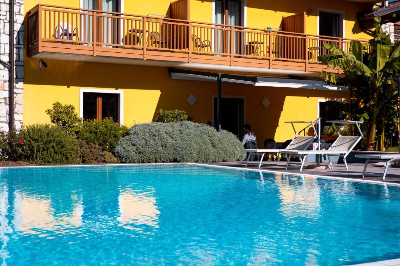 Maso Agritur Santa Lucia Bed & Breakfast Dro Exterior foto