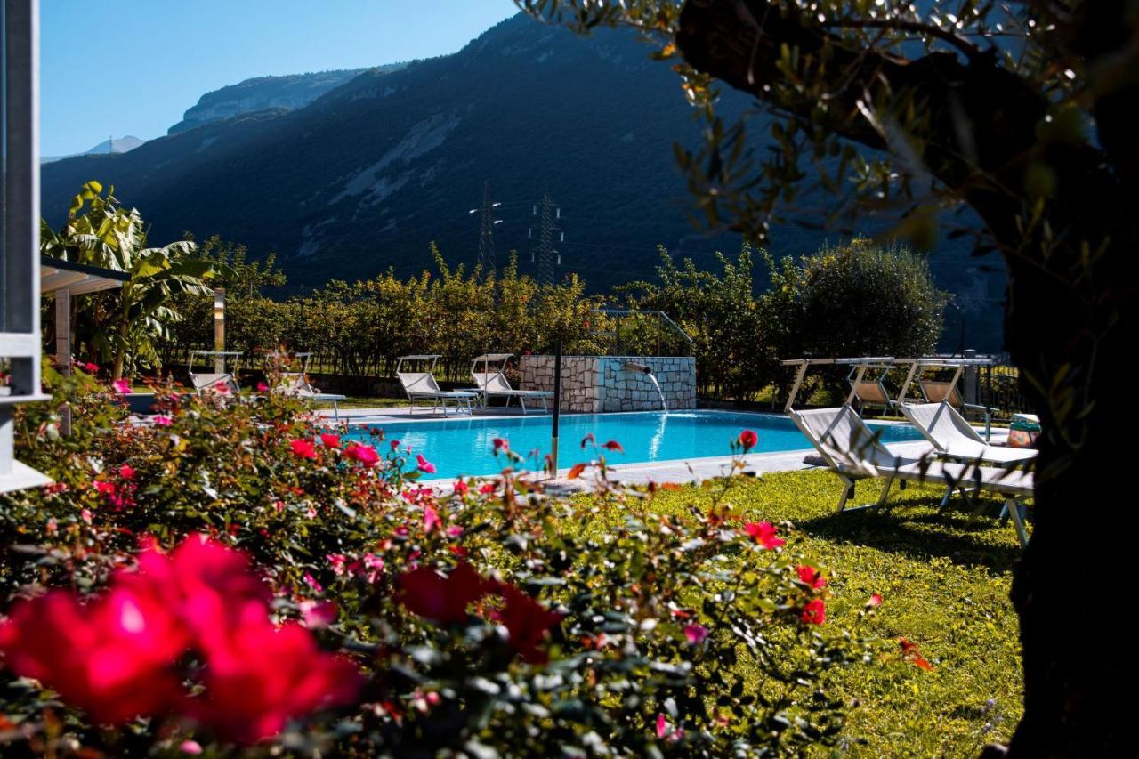 Maso Agritur Santa Lucia Bed & Breakfast Dro Exterior foto