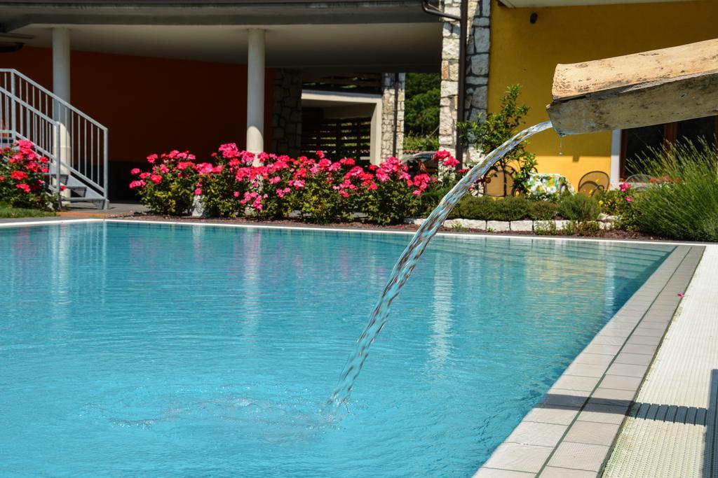 Maso Agritur Santa Lucia Bed & Breakfast Dro Exterior foto